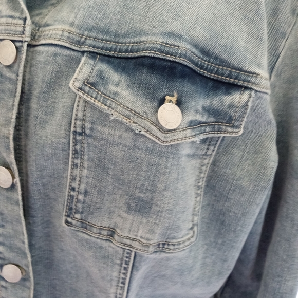 maurices XL Light Sandblast Denim Jacket - Picture 17 of 17